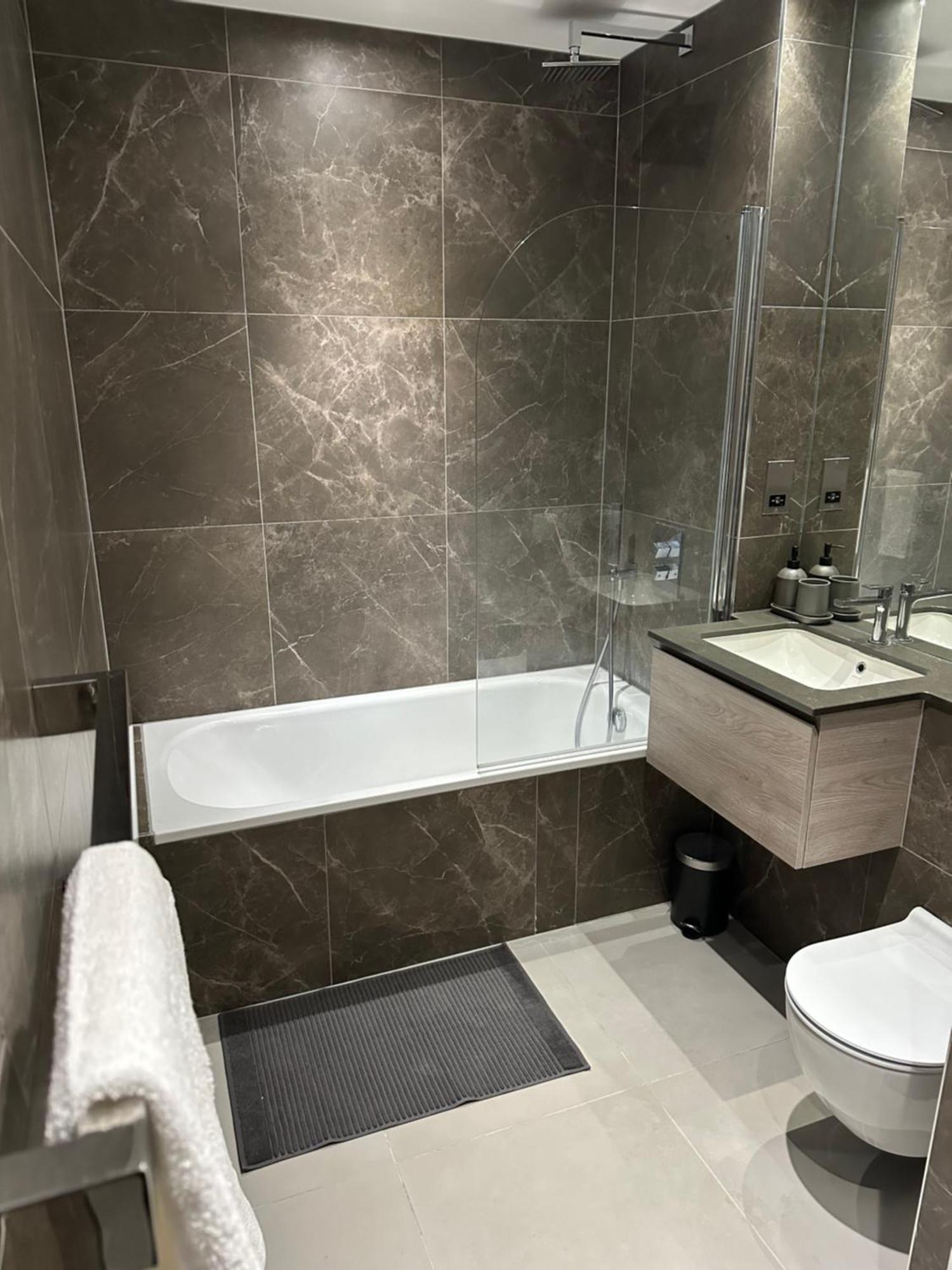 Richardson Deluxe Apartments Лондон Екстер'єр фото